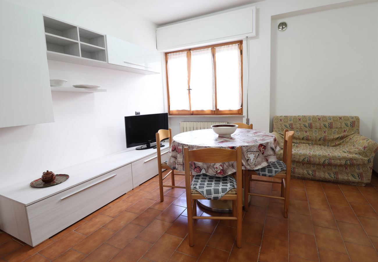 Living Room Pascoli Apartment Solo Affitti Brevi Apartment in Tortoreto Lido - Appartamento Pascoli - Affitti Brevi Italia
