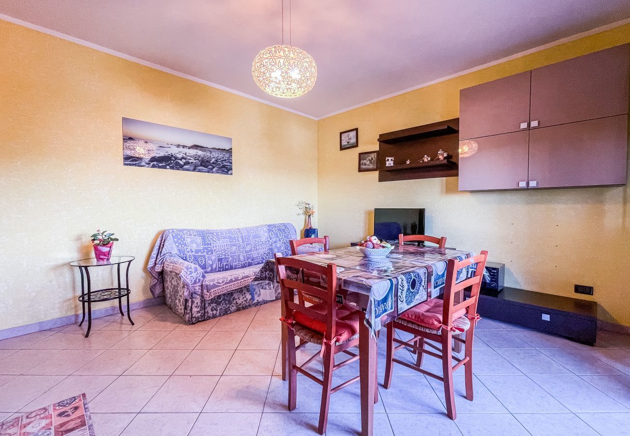 Living room with kitchenette MYHOUSE INN LEUMANN- Solo Affitti Brevi Apartment in Collegno - MYHOUSE INN LEUMANN - Affitti Brevi Italia