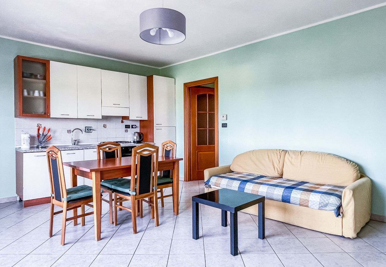 Living room/Kitchen MYHOUSE INN TORINO -Solo Affitti Brevi Apartment in Collegno - MYHOUSE INN TORINO 1 - Affitti Brevi Italia