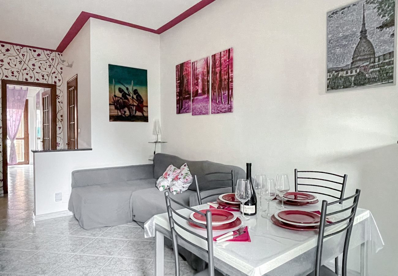 Living room -MYHOUSE INN PARADISO - Affitti Brevi Italia Apartment in Turin - MYHOUSE INN PARADISO - Affitti Brevi Italia