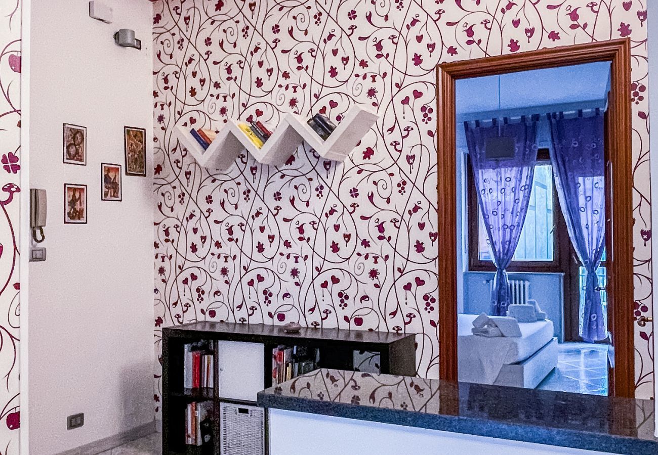 Entrance - MYHOUSE INN PARADISO - Affitti Brevi Italia Apartment in Turin - MYHOUSE INN PARADISO - Affitti Brevi Italia