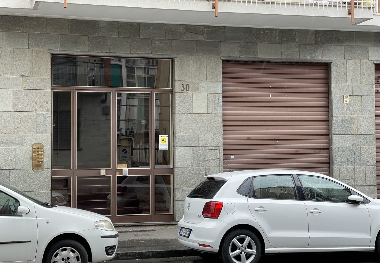 External door - MYHOUSE INN PARADISO - Affitti Brevi Italia Apartment in Turin - MYHOUSE INN PARADISO - Affitti Brevi Italia