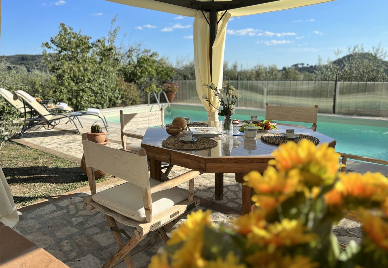 Villa in Massarosa - Villa La Peleca - Affitti Brevi Italia Villa in Massarosa - Villa La Peleca - Affitti Brevi Italia