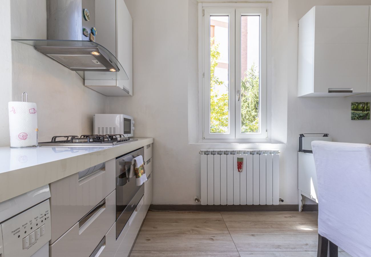 bright and fully equipped kitchen bright and fully eqyuipped kitchen