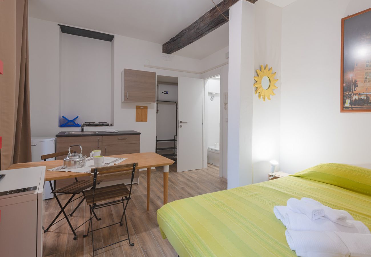 Apartment in Genoa - Appartamento Maddalena Basso- Affitti Brevi Italia