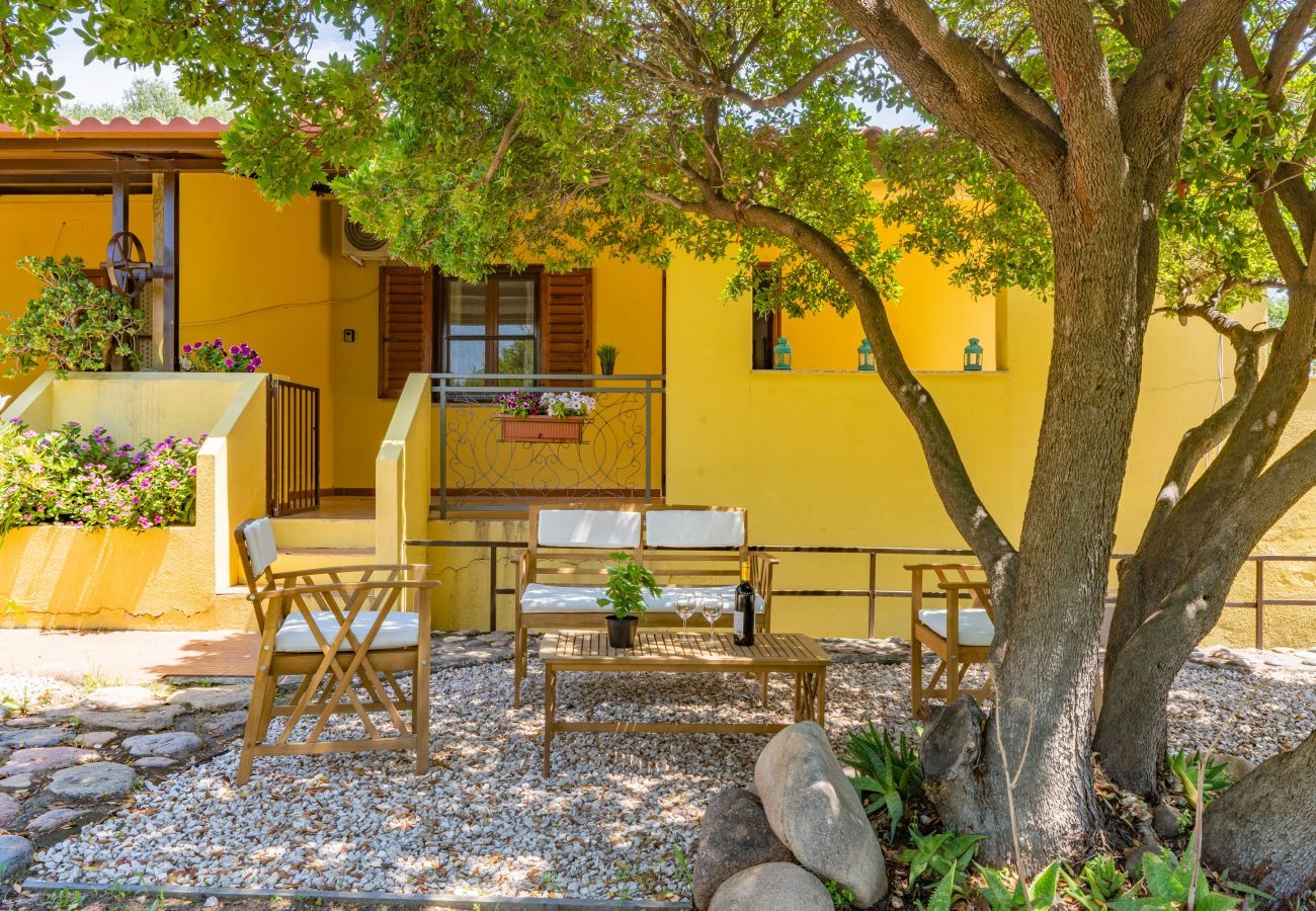 Apartment in Bari Sardo - La Casetta di Luisa - Affitti Brevi Italia