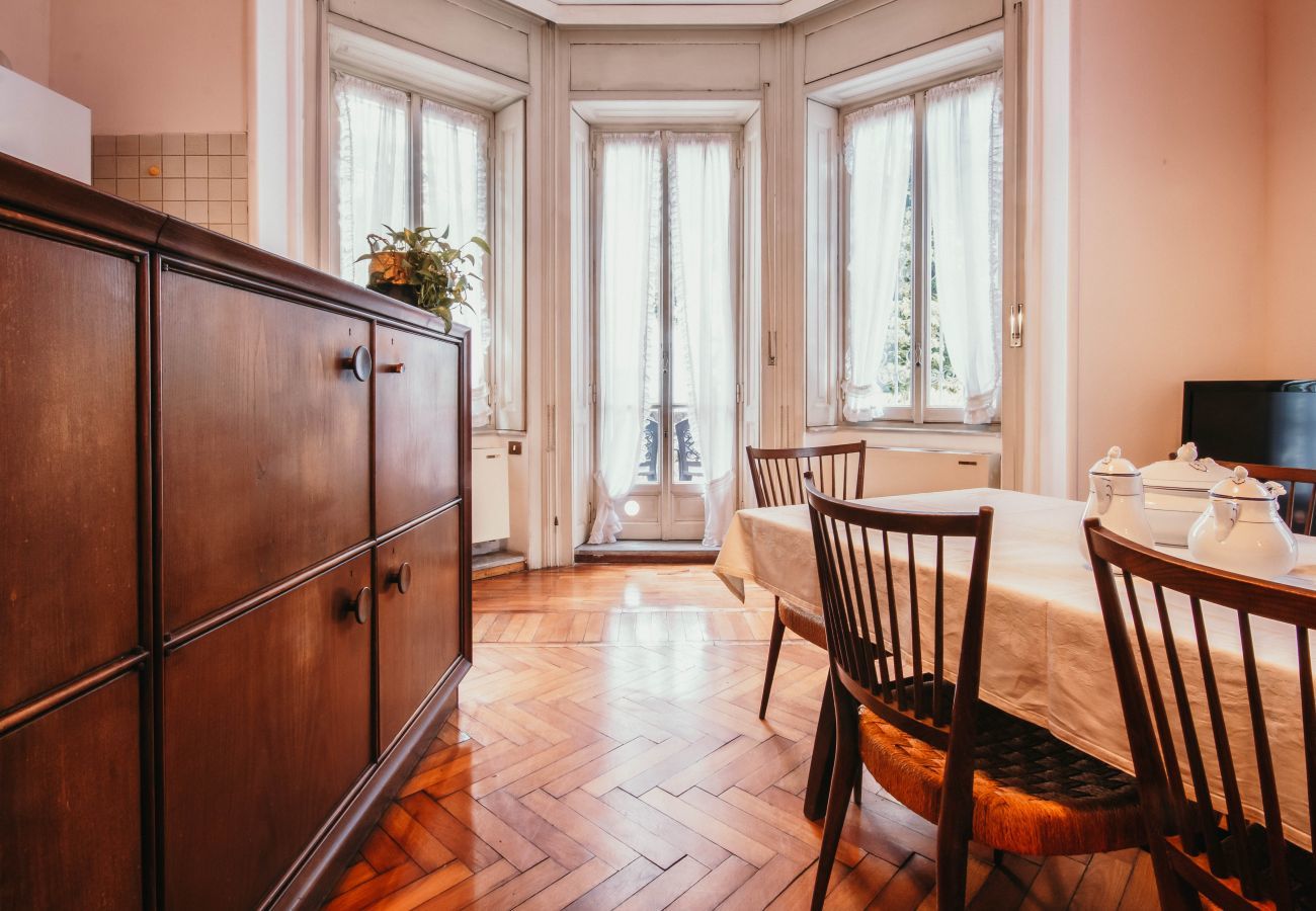 Apartment in Stresa - Library Apartment - Villa Candela