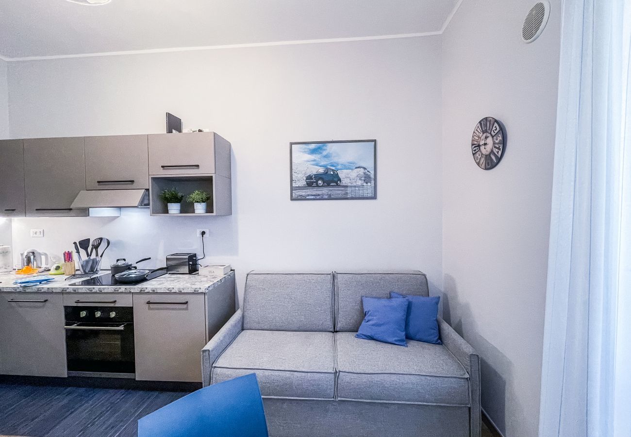 Double Sofa Bed with Top Opening with Intuitive Transformation Double Sofa Bed with Top Opening with Intuitive Transformation