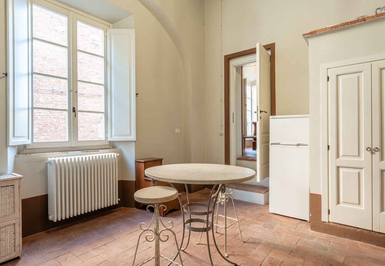 Studio in Lucca - Room Trionfo all'Anfiteatro - Affitti Brevi Italia Studio in Lucca - Room Trionfo all'Anfiteatro - Affitti Brevi Italia