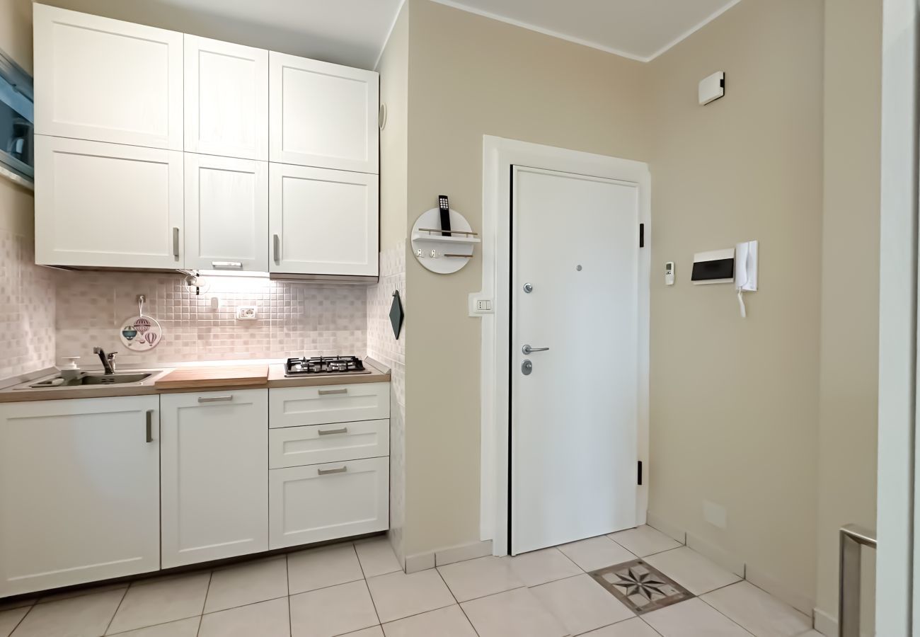 Cucina Appartamento Mantova 135 Affitti Brevi Italia Apartment in Rimini - Appartamento Mantova 135 - Affitti Brevi Italia